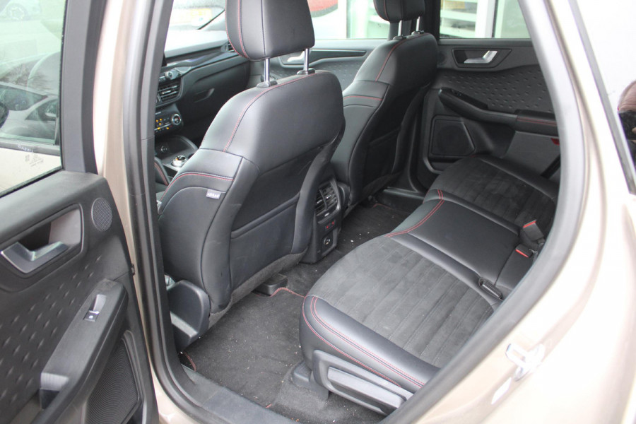 Ford Kuga 2.5 PHEV ST-Line X | Wegklapbare trekhaak | Adaptive cruise control | Winter Pack | Dodehoeksensoren | Head up Display | B&O Sound