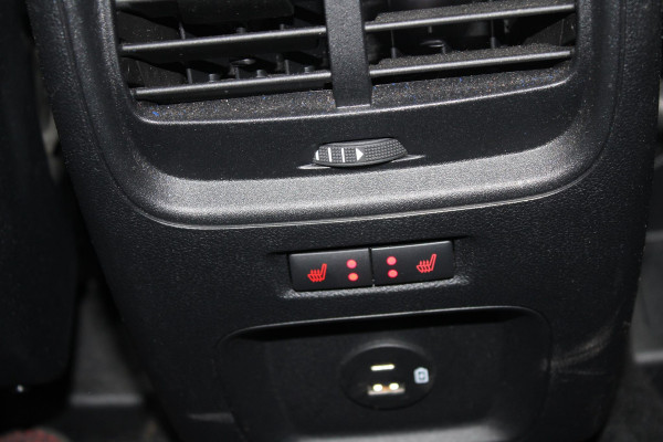 Ford Kuga 2.5 PHEV ST-Line X | Wegklapbare trekhaak | Adaptive cruise control | Winter Pack | Dodehoeksensoren | Head up Display | B&O Sound