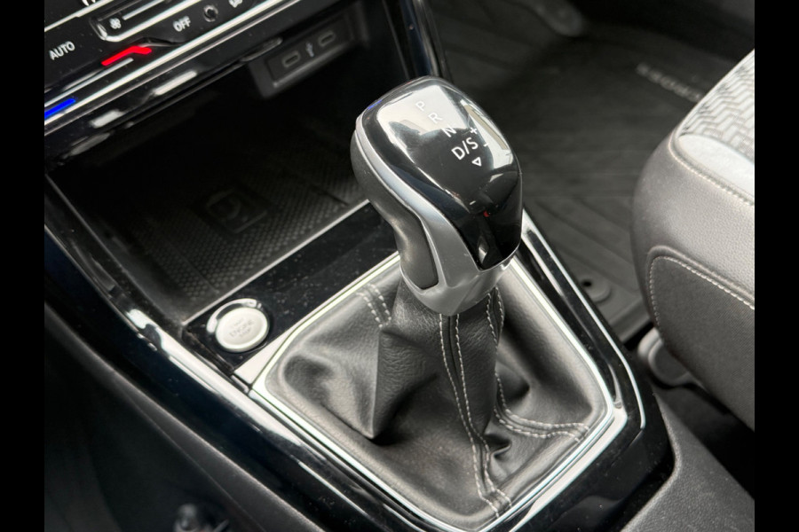 Volkswagen T-Cross 1.0 TSI AUTOMAAT 110 pk 2 X R-Line, trekhaak, dealer onderhouden, 1 e eigenaar, NL auto met nap