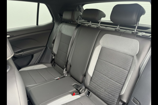 Volkswagen T-Cross 1.0 TSI AUTOMAAT 110 pk 2 X R-Line, trekhaak, dealer onderhouden, 1 e eigenaar, NL auto met nap