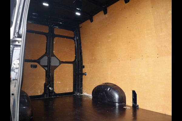 Volkswagen Crafter 2.0 TDI 177PK L3H3 EXCLUSIVE EDITION