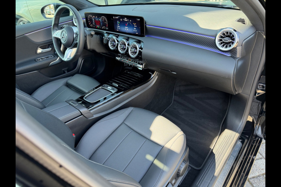 Mercedes-Benz A-Klasse 250 e Star Edition, 1e eigenaar, NAP, Pano, Leder, KeyLess