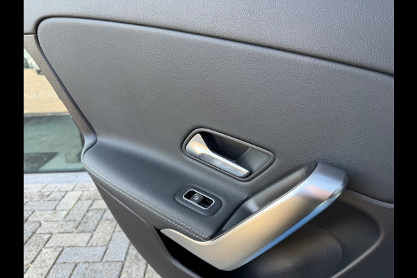 Mercedes-Benz A-Klasse 250 e Star Edition, 1e eigenaar, NAP, Pano, Leder, KeyLess