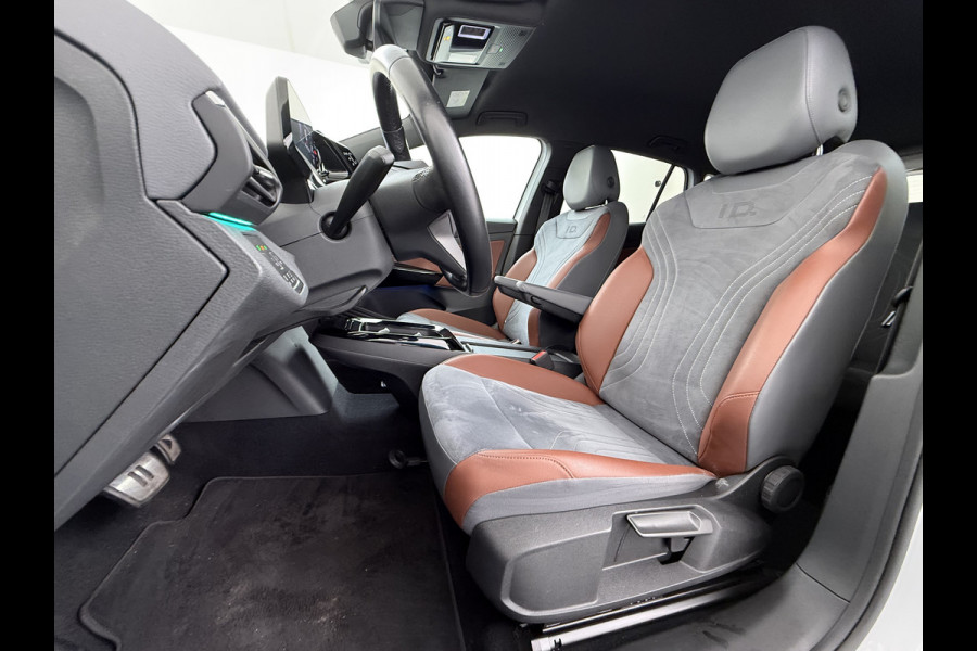 Volkswagen ID.4 204PK First 77kWh SOH 91% Leer/Alcantara Adap.Cruise Camera Apple Carplay Android Navi Ecc Pdc-a+v Lmv 20" Stoel+Stuurverwarming Led Bordherkenning Voor-Klimatisering Semi-Autopilot App-Connect E-sound Front-Assist Origineel Nederlandse Auto