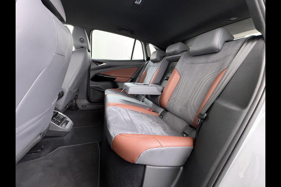 Volkswagen ID.4 204PK First 77kWh SOH 91% Leer/Alcantara Adap.Cruise Camera Apple Carplay Android Navi Ecc Pdc-a+v Lmv 20" Stoel+Stuurverwarming Led Bordherkenning Voor-Klimatisering Semi-Autopilot App-Connect E-sound Front-Assist Origineel Nederlandse Auto