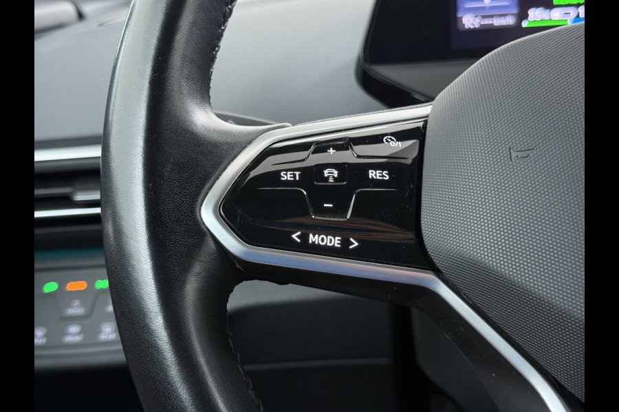 Volkswagen ID.4 204PK First 77kWh SOH 91% Leer/Alcantara Adap.Cruise Camera Apple Carplay Android Navi Ecc Pdc-a+v Lmv 20" Stoel+Stuurverwarming Led Bordherkenning Voor-Klimatisering Semi-Autopilot App-Connect E-sound Front-Assist Origineel Nederlandse Auto