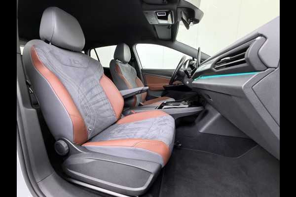 Volkswagen ID.4 204PK First 77kWh SOH 91% Leer/Alcantara Adap.Cruise Camera Apple Carplay Android Navi Ecc Pdc-a+v Lmv 20" Stoel+Stuurverwarming Led Bordherkenning Voor-Klimatisering Semi-Autopilot App-Connect E-sound Front-Assist Origineel Nederlandse Auto