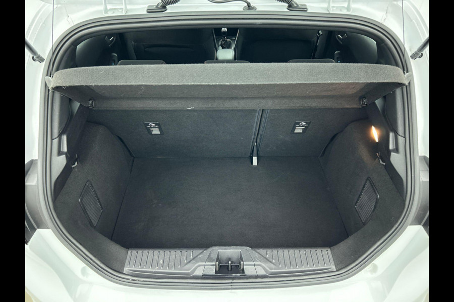 Ford Fiesta 1.0 EcoBoost Hybrid ST-Line | Navigatie | Apple Carplay/Android Auto | Parkeersensoren achter | Cruise Control | Climate Control | Lichtmetalen velgen