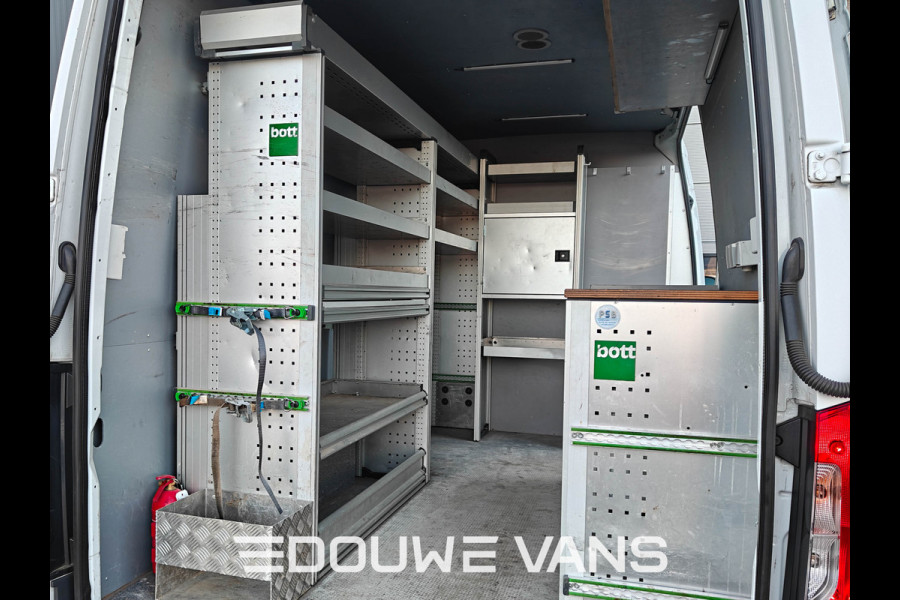 Mercedes-Benz Sprinter L2 H2 Automaat 317 3500 Trekhaak MBUX NAP BOTT Inrichting Standkachel Omvormer (Nieuwe motor 70km)