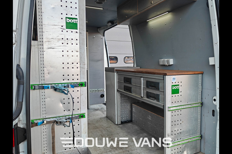 Mercedes-Benz Sprinter L2 H2 Automaat 317 3500 Trekhaak MBUX NAP BOTT Inrichting Standkachel Omvormer (Nieuwe motor 70km)