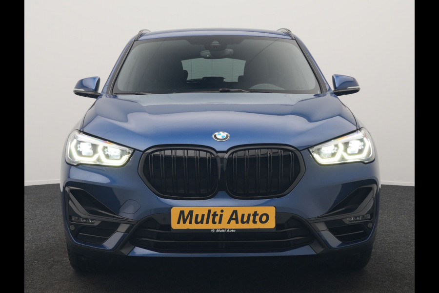 BMW X1 xDrive25e Sportline PHEV 221pk Dealer O.H. | Trekhaak Afn. | Camera | Adaptive LED | Hifi Sound | Sportstoelen Verwarmd | Sfeerverlichting | Apple Carplay | Navigatie | DAB | Cruise Control | Plug In Hybrid |