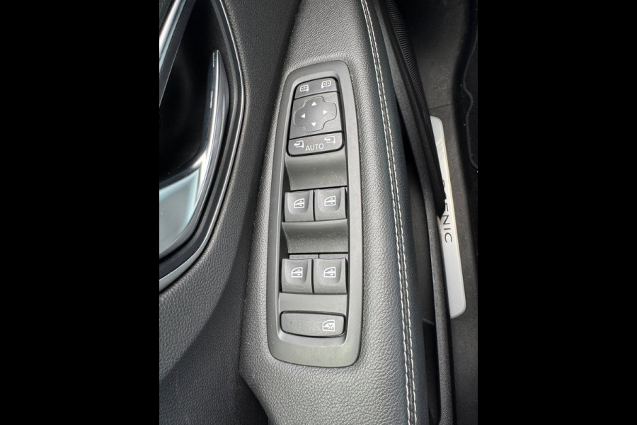 Renault Scénic TCe 140 EDC Intens