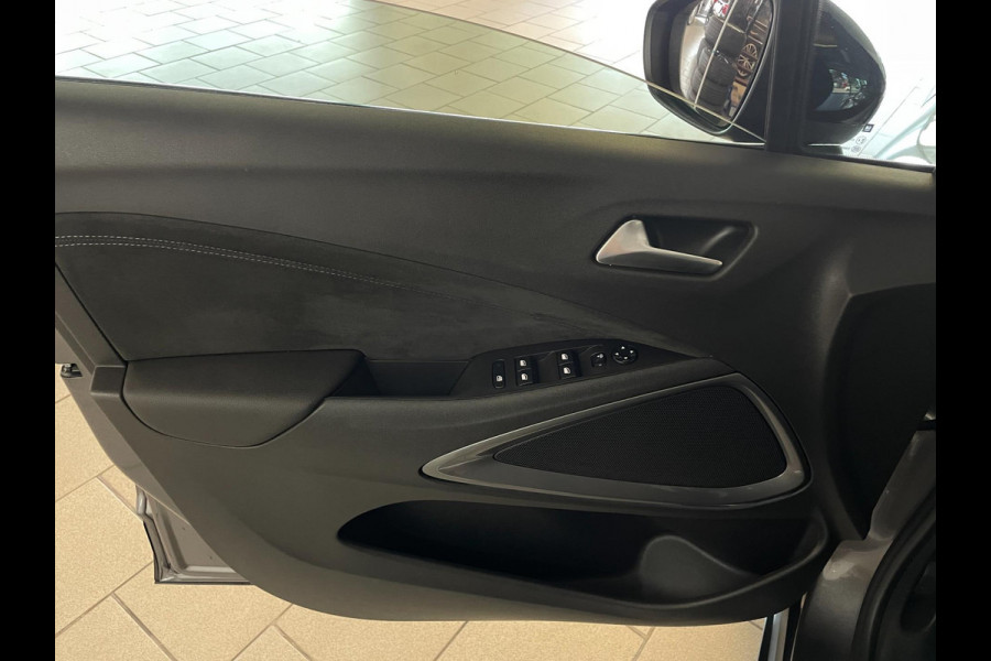 Opel Crossland 1.2 Turbo Elegance 130PK AUTOMAAT AIRCO NAVI CRUISE CAMERA ALCANTARA HEAD UP STOELVERW TREKHAAK NIEUWSTAAT
