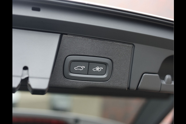 Volvo XC60 T8 AWD Polestar Engineered | Pano - Trekhaak - Bowers&Wilkins