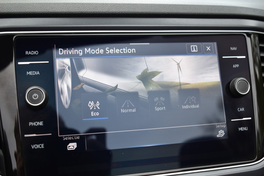 Volkswagen T-Roc Cabrio 1.5 TSI 150PK DSG R-LINE SPORT/PDC/NAVI