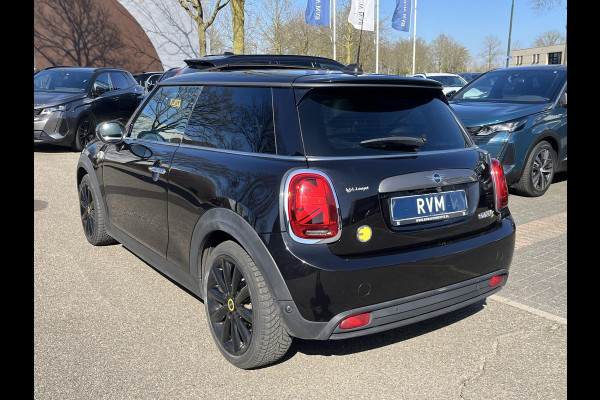 MINI Mini Electric Yours 33 kWh SOH 100% | SUPER COMPLEET UITGEVOERD| PANO | HARMAN KARDON | STOELVERWARMING| HEAD-UP DISPLAY| ACHTERUITRIJCAMERA|