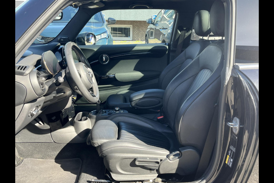 MINI Mini Electric Yours 33 kWh SOH 100% | SUPER COMPLEET UITGEVOERD| PANO | HARMAN KARDON | STOELVERWARMING| HEAD-UP DISPLAY| ACHTERUITRIJCAMERA|