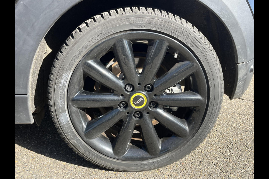 MINI Mini Electric Yours 33 kWh SOH 100% | SUPER COMPLEET UITGEVOERD| PANO | HARMAN KARDON | STOELVERWARMING| HEAD-UP DISPLAY| ACHTERUITRIJCAMERA|