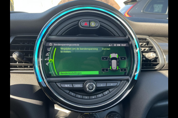 MINI Mini Electric Yours 33 kWh SOH 100% | SUPER COMPLEET UITGEVOERD| PANO | HARMAN KARDON | STOELVERWARMING| HEAD-UP DISPLAY| ACHTERUITRIJCAMERA|