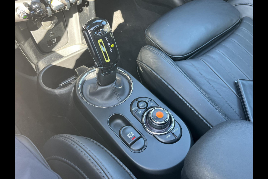 MINI Mini Electric Yours 33 kWh SOH 100% | SUPER COMPLEET UITGEVOERD| PANO | HARMAN KARDON | STOELVERWARMING| HEAD-UP DISPLAY| ACHTERUITRIJCAMERA|