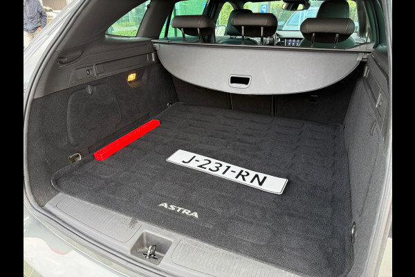 Opel Astra Sports Tourer 1.2 Turbo Elegance - Navi - Climate - Parkeerhulp - Trekhaak - Org.NL