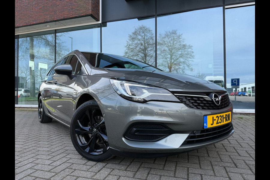 Opel Astra Sports Tourer 1.2 Turbo Elegance - Navi - Climate - Parkeerhulp - Trekhaak - Org.NL