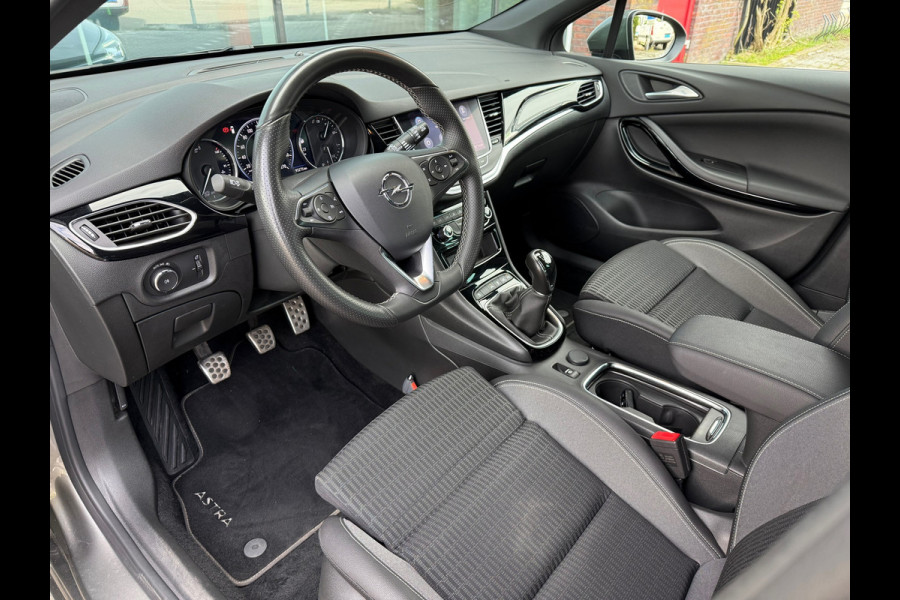 Opel Astra Sports Tourer 1.2 Turbo Elegance - Navi - Climate - Parkeerhulp - Trekhaak - Org.NL