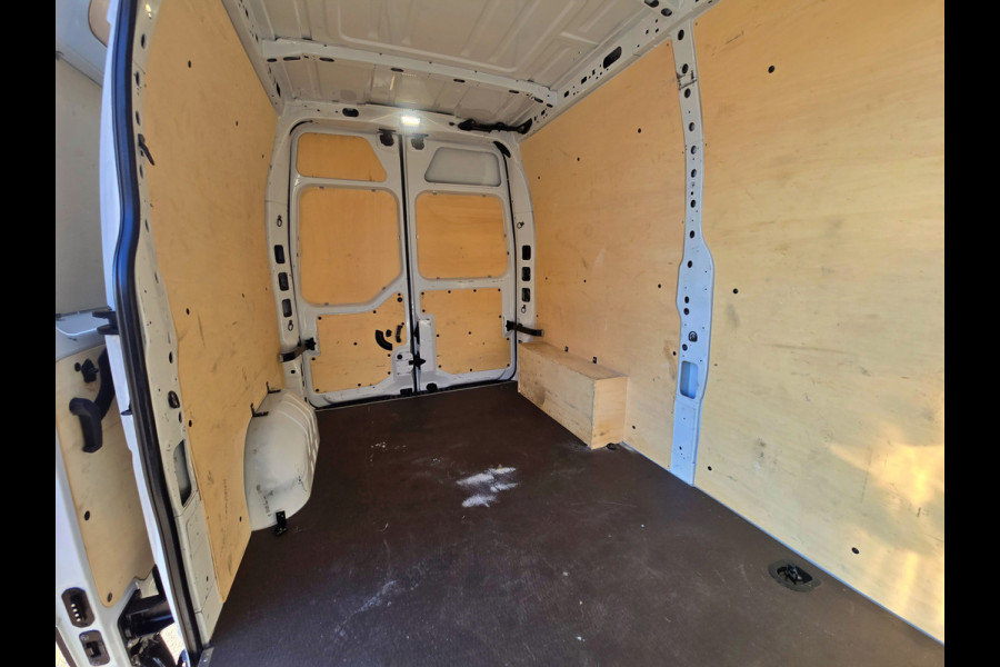 Renault Master T35 2.3 dCi L2 H2 - 150 PK - Euro 6 - Airco - Cruise Control