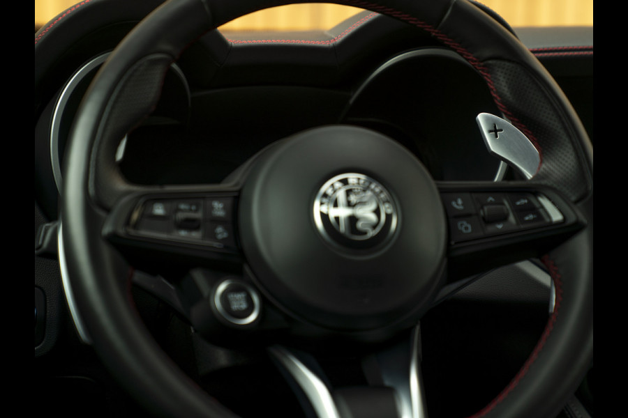 Alfa Romeo Stelvio 2.0T GME AWD Competizione 280pk | Harman/Kardon | Lederen dash.