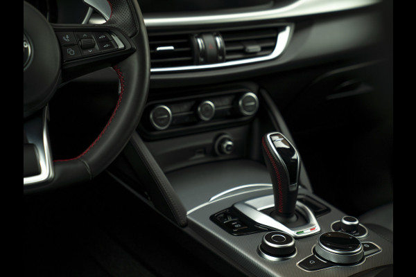 Alfa Romeo Stelvio 2.0T GME AWD Competizione 280pk | Harman/Kardon | Lederen dash.
