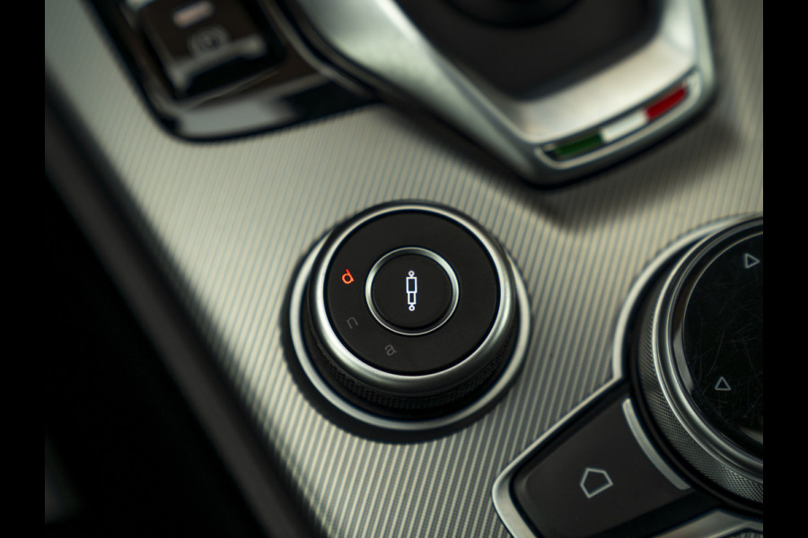 Alfa Romeo Stelvio 2.0T GME AWD Competizione 280pk | Harman/Kardon | Lederen dash.