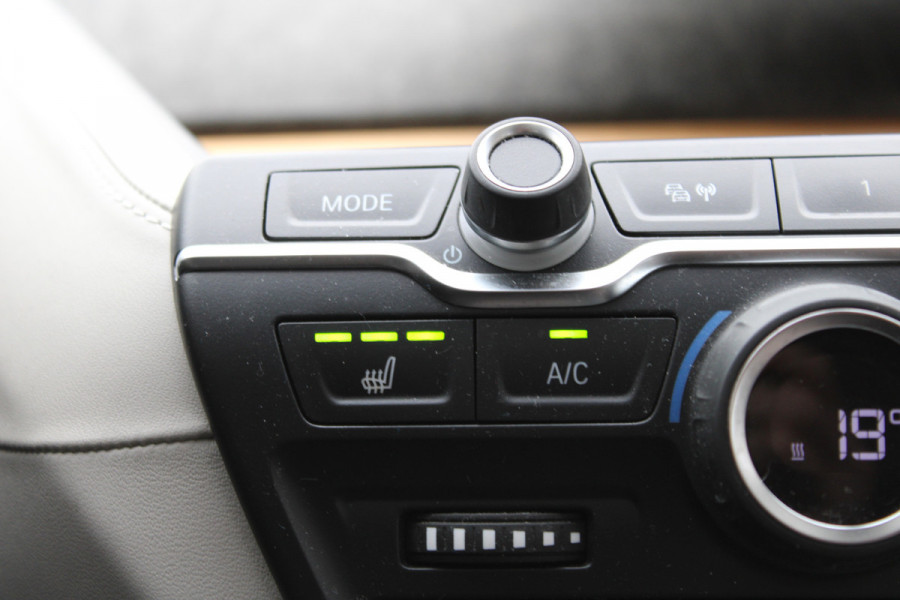 BMW i3 Basis 120Ah 42 kWh LEER PANO NAVI SOh 88,3%