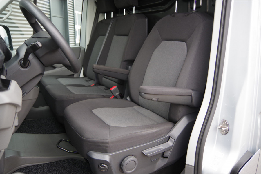Volkswagen Crafter 35 2.0 TDI L3H3 Highline 177PK AUT. LED, STANDKACHEL, CAMERA, NAVI, CRUISE, AIRCO, PARKEERSENSOREN