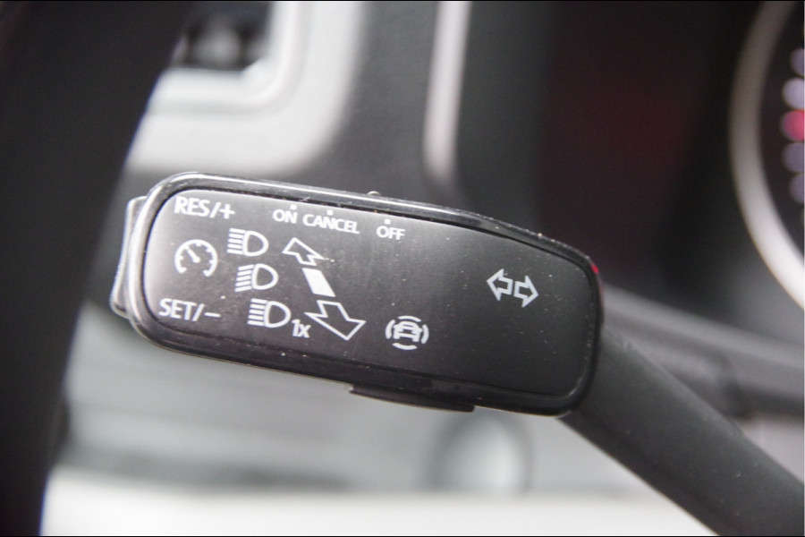 Volkswagen Crafter 35 2.0 TDI L3H3 Highline 177PK AUT. LED, STANDKACHEL, CAMERA, NAVI, CRUISE, AIRCO, PARKEERSENSOREN