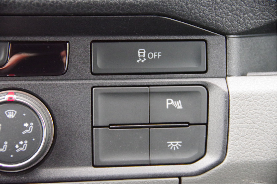 Volkswagen Crafter 35 2.0 TDI L3H3 Highline 177PK AUT. LED, STANDKACHEL, CAMERA, NAVI, CRUISE, AIRCO, PARKEERSENSOREN