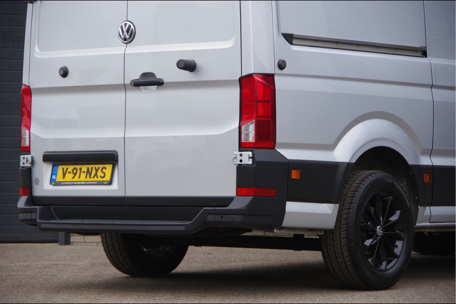 Volkswagen Crafter 35 2.0 TDI L3H3 Highline 177PK AUT. LED, STANDKACHEL, CAMERA, NAVI, CRUISE, AIRCO, PARKEERSENSOREN