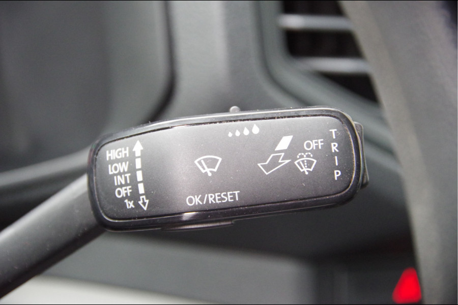 Volkswagen Crafter 35 2.0 TDI L3H3 Highline 177PK AUT. LED, STANDKACHEL, CAMERA, NAVI, CRUISE, AIRCO, PARKEERSENSOREN