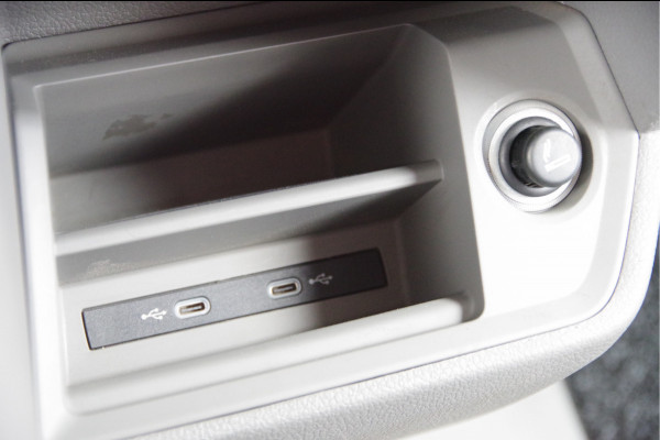 Volkswagen Crafter 35 2.0 TDI L3H3 Highline 177PK AUT. LED, STANDKACHEL, CAMERA, NAVI, CRUISE, AIRCO, PARKEERSENSOREN