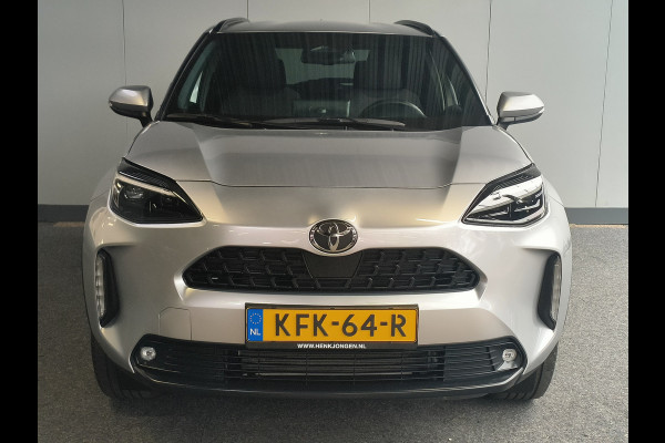 Toyota Yaris Cross 1.5 Hybrid 115 Comfort Dynamic uit 2025 Rijklaar + Fabrieksgarantie Henk Jongen Auto's in Helmond,  al 50 jaar service zoals 't hoort!