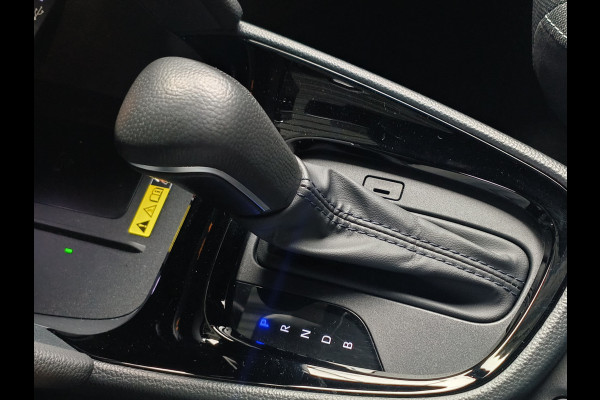 Toyota Yaris Cross 1.5 Hybrid 115 Comfort Dynamic uit 2025 Rijklaar + Fabrieksgarantie Henk Jongen Auto's in Helmond,  al 50 jaar service zoals 't hoort!