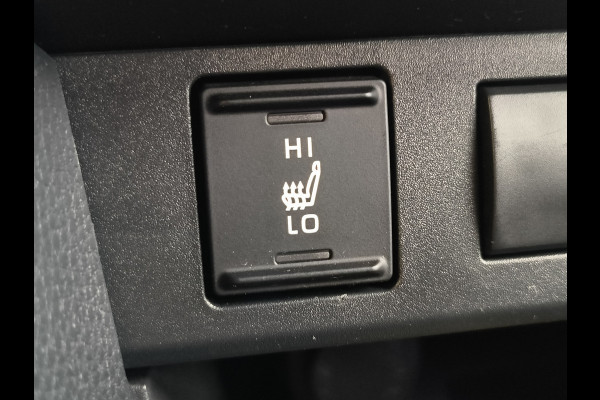 Toyota Yaris Cross 1.5 Hybrid 115 Comfort Dynamic uit 2025 Rijklaar + Fabrieksgarantie Henk Jongen Auto's in Helmond,  al 50 jaar service zoals 't hoort!