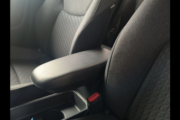 Toyota Yaris Cross 1.5 Hybrid 115 Comfort Dynamic uit 2025 Rijklaar + Fabrieksgarantie Henk Jongen Auto's in Helmond,  al 50 jaar service zoals 't hoort!