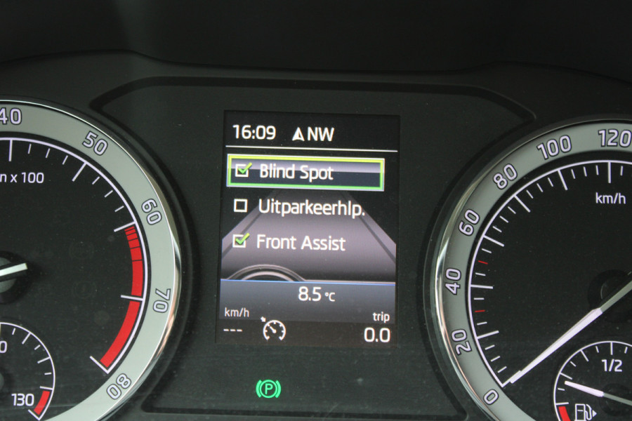 Škoda Kodiaq 1.4 TSI Style Business NAVI LED 360 TREKHAAK 150Pk 179000KM!!!