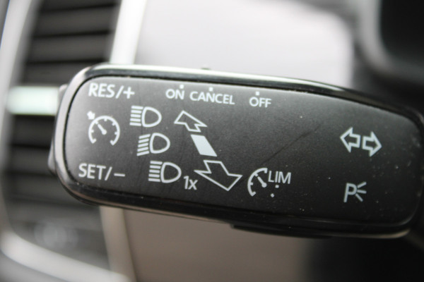 Škoda Kodiaq 1.4 TSI Style Business NAVI LED 360 TREKHAAK 150Pk 179000KM!!!