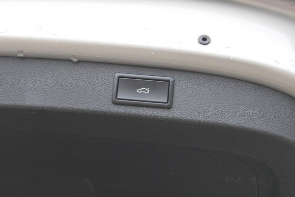 Škoda Kodiaq 1.4 TSI Style Business NAVI LED 360 TREKHAAK 150Pk 179000KM!!!