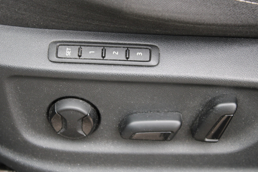 Škoda Kodiaq 1.4 TSI Style Business NAVI LED 360 TREKHAAK 150Pk 179000KM!!!