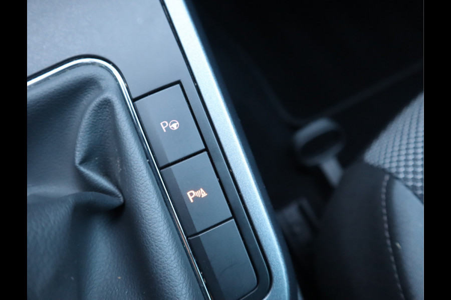 Seat Arona 1.0 TSI Style Business Navi / Camera / Climate / Adap Cruise / Carplay /