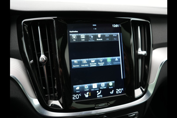 Volvo V60 T6 Recharge AWD R-Design PHEV 340pk Dealer O.H. | Trekhaak Af Fabriek | Panodak | Adaptive Cruise | 360 Camera | Lederen Sportstoelen Memory & Verwarmd | Keyless | Blis | Stuur Verwarmd | Apple Carplay | Navigatie | DAB | Plug In Hybrid |