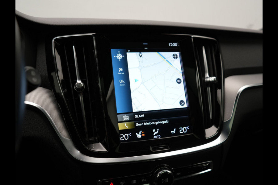 Volvo V60 T6 Recharge AWD R-Design PHEV 340pk Dealer O.H. | Trekhaak Af Fabriek | Panodak | Adaptive Cruise | 360 Camera | Lederen Sportstoelen Memory & Verwarmd | Keyless | Blis | Stuur Verwarmd | Apple Carplay | Navigatie | DAB | Plug In Hybrid |