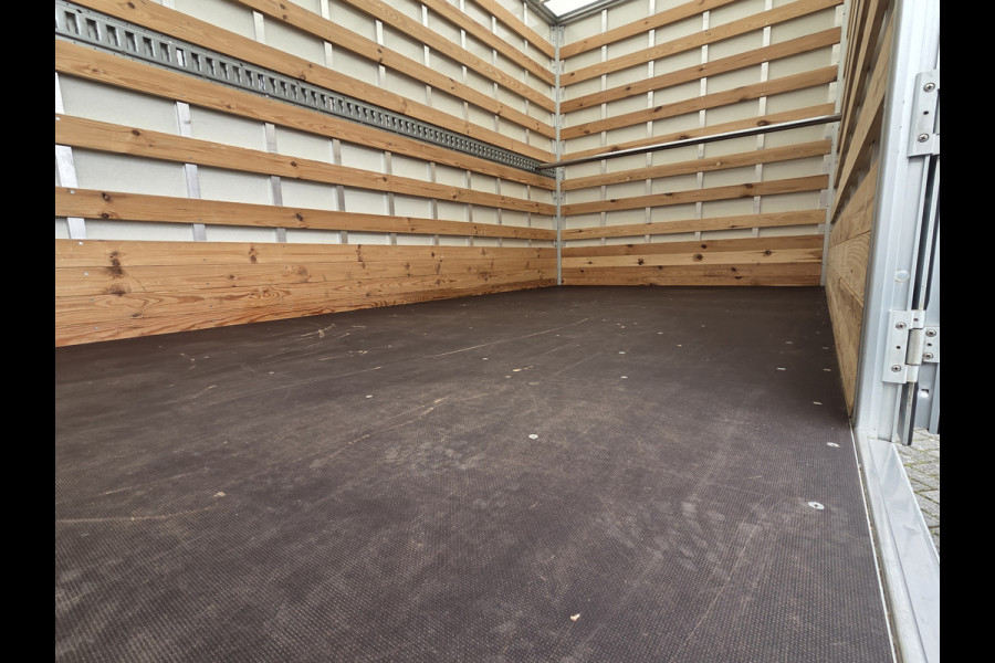 Iveco Daily type 42-180 automaat meubelbak dubbel-lucht 1e eigenaar !!!